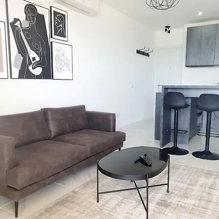 New, Nucleos Luxury Sea View Apartment, Pool Διαμέρισμα *